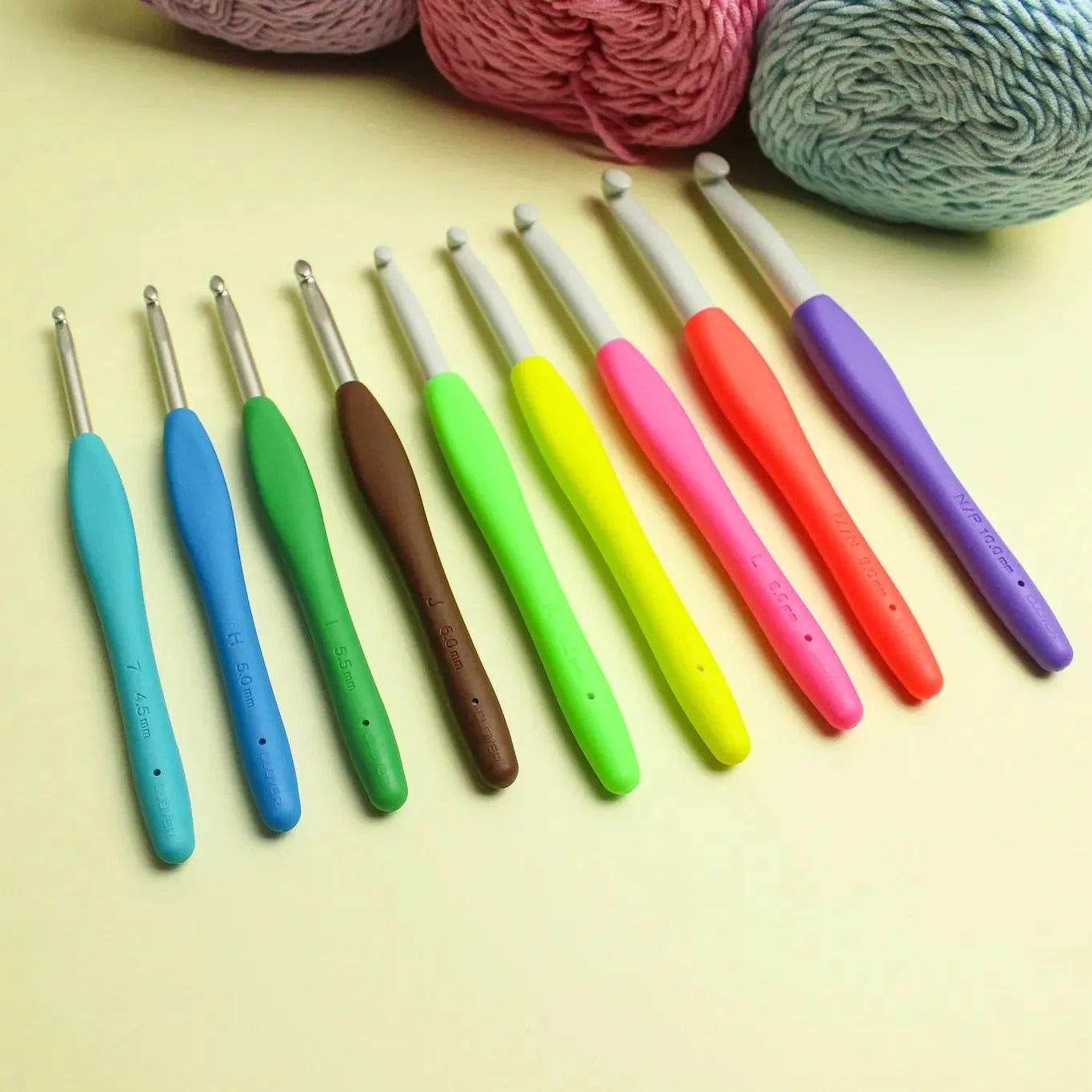 Clover Amour Crochet Hook