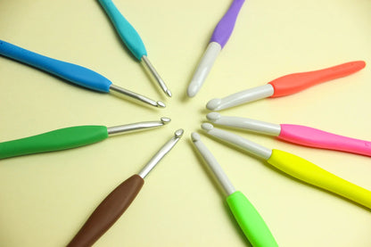 Clover Amour Crochet Hook